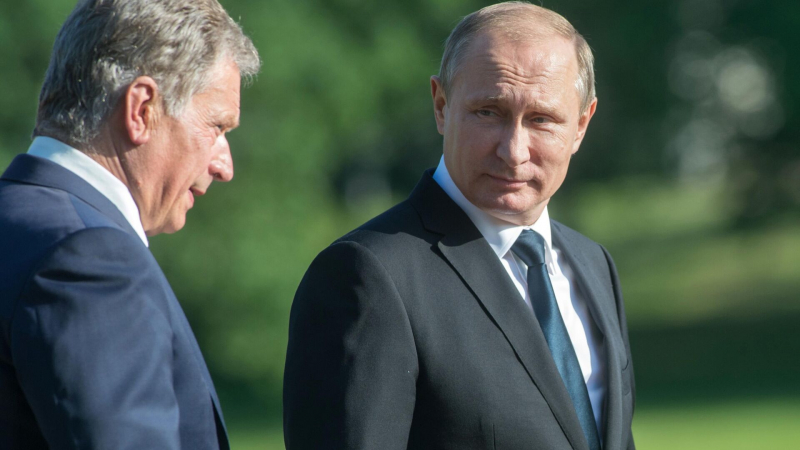 Экс-президент Финляндии раскрыл детали разговора с Путиным о НАТО