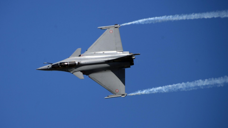 Источник раскрыл детали соглашения Зеленского и Макрона по Rafale