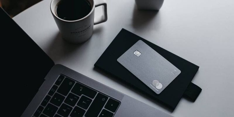 Revolut почав блокувати банківські операції росіян у Європі