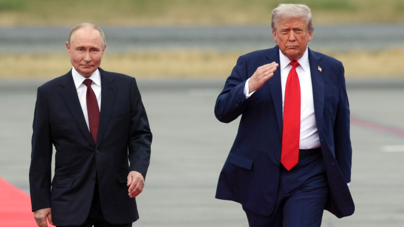 Трамп заявил, что проведет встречу с Путиным в Венгрии